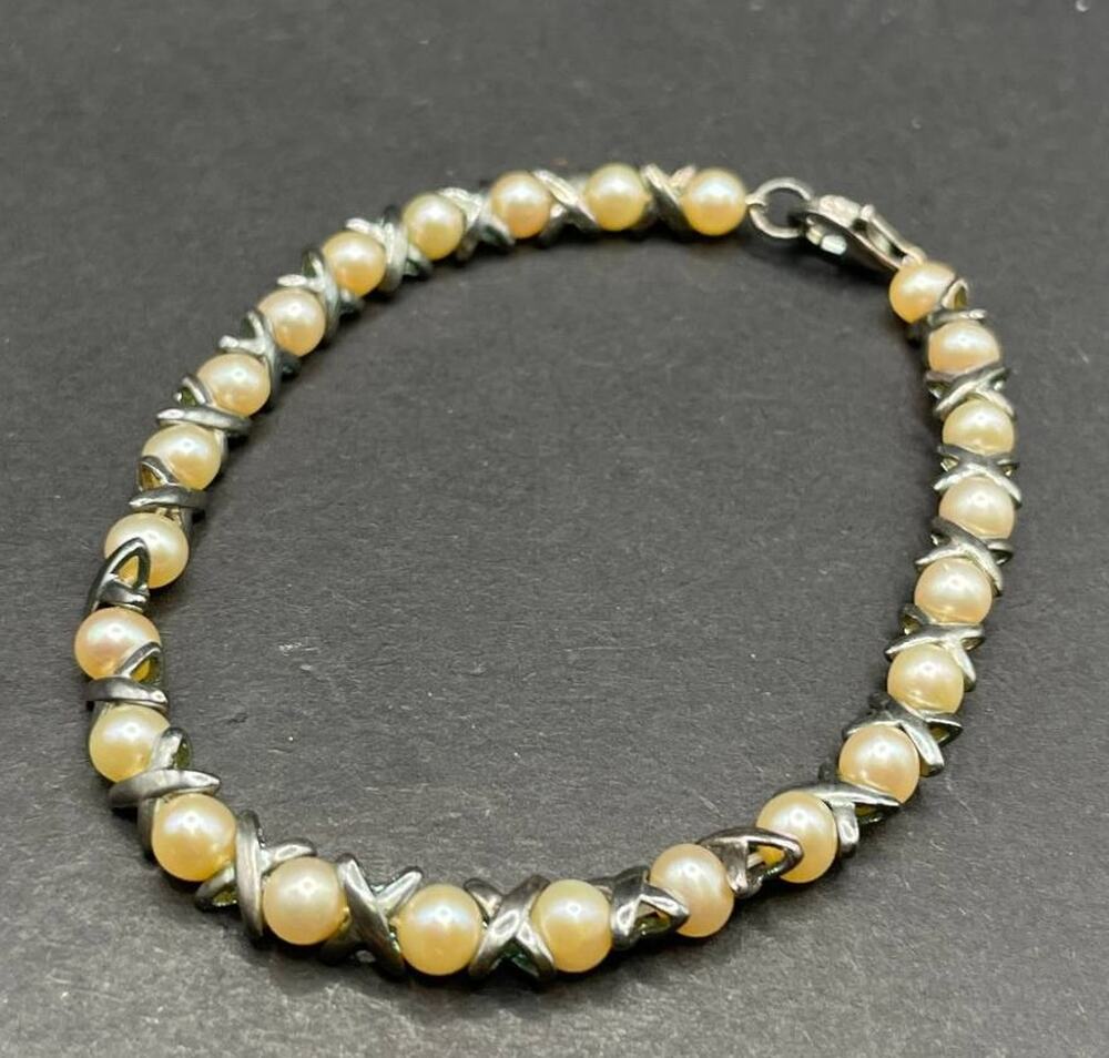 925 Sterling Silver Cream Pearl X Link Hugs Kisses Strand Bracelet Women